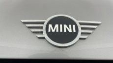 MINI Hatchback 1.5 Cooper Classic 3dr Auto Petrol Hatchback